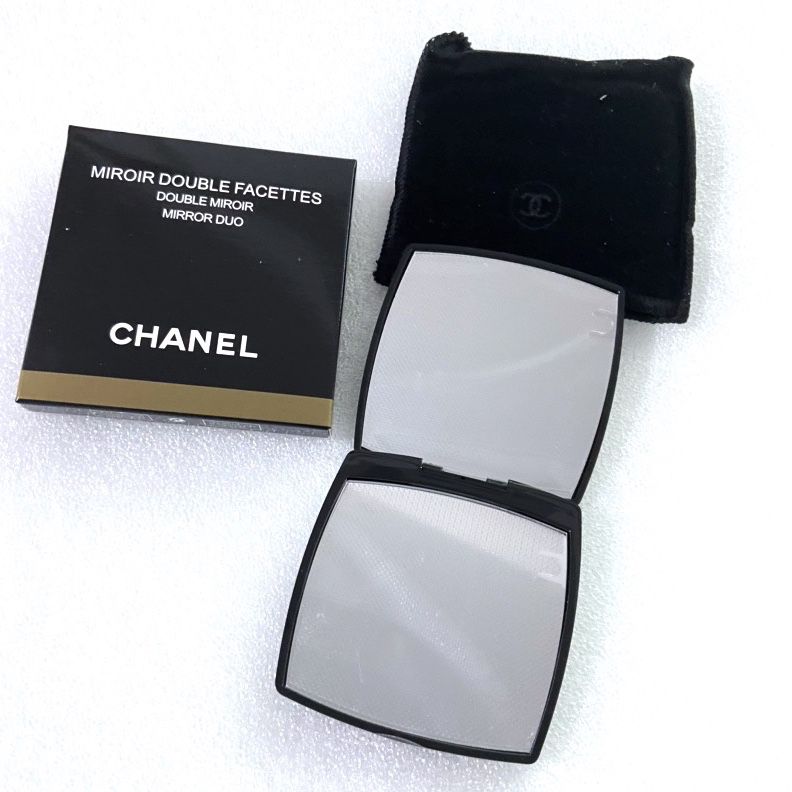 Authentic CHANEL Miroir Double Facettes [with Black Velvet Pouch] -  Shipping Only for Sale in West Hollywood, CA - OfferUp