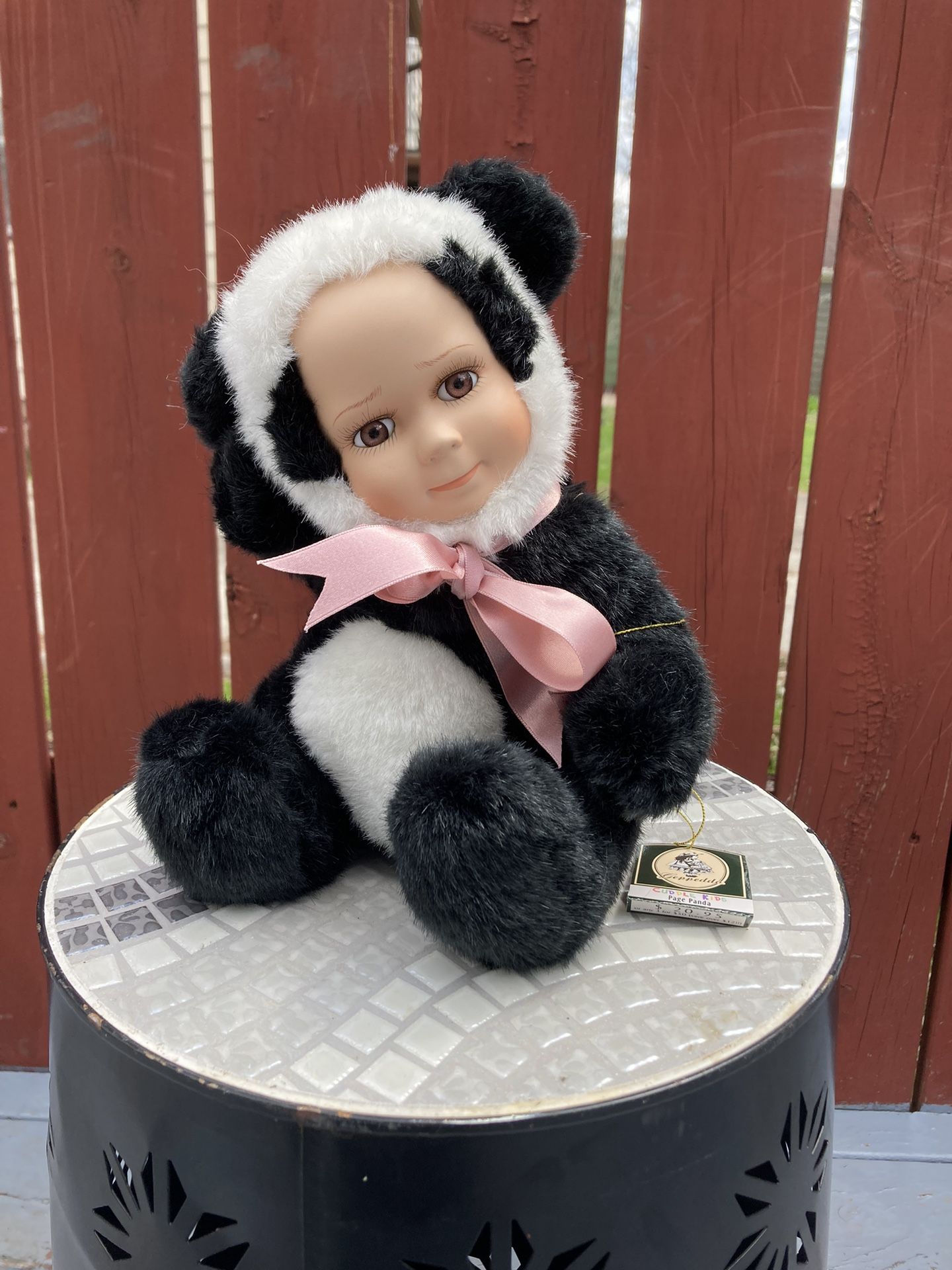 Geppeddo “Page Panda” Cuddle Kids