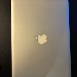 Apple MacBook Pro 13”
