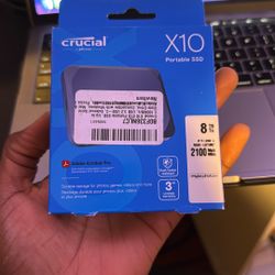 Crucial X10  8TB Portable SSD 