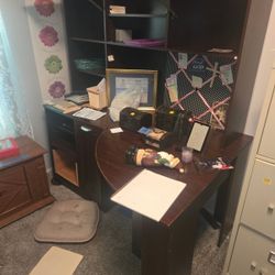 Corner Desk