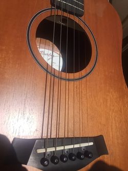 EXCELENTE Taylor BT2E Baby accoustic electric /w backpack