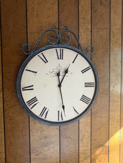 Vintage French Style Decorative Wall Clock