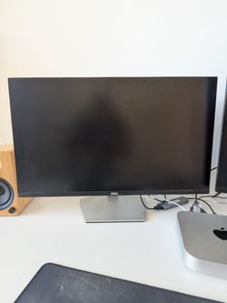 Computer monitors 27"