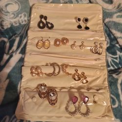 Earrings beautiful sets 6.00 each
