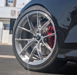 Bridgestone Tires Potenza RE050A in 245/40R19 !!
