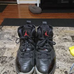 Black & Red  Men's Jordan's Size 12