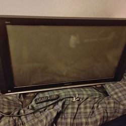 42" Panasonic Plasma TV With Remote For Cheap!