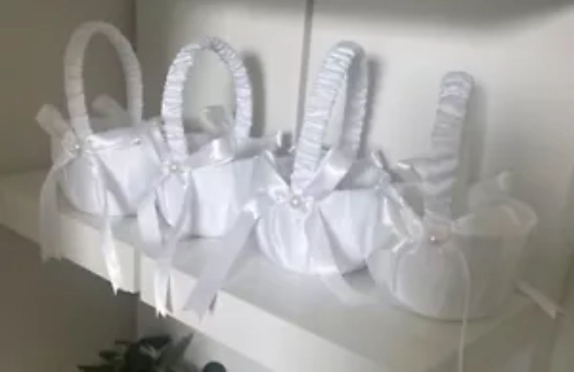 Flower Girl Baskets for Wedding,Ivory Flower Girl Basket with Pearl Handle Set 4