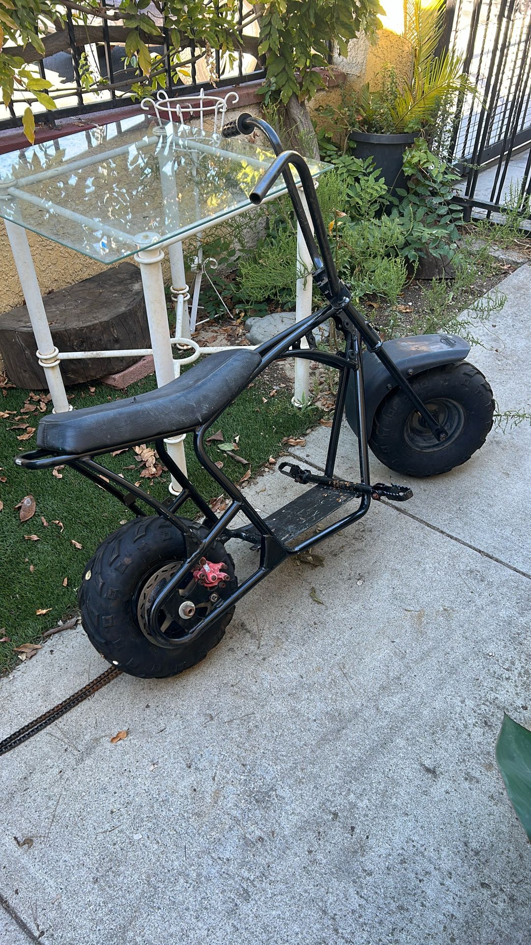 400$ First Come First Serve 212 Mini Bike Frame