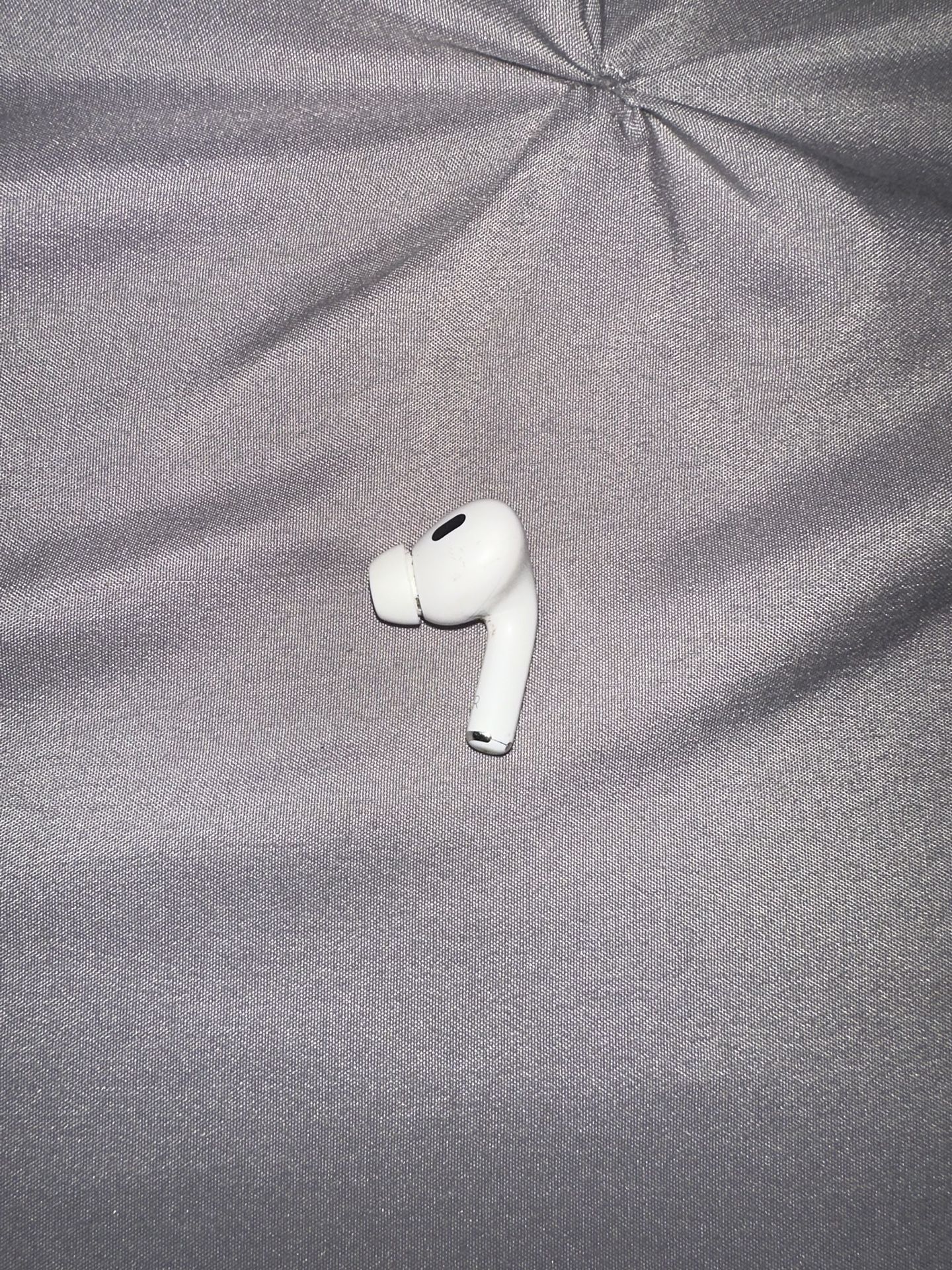 RIGHT AIRPOD PRO