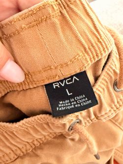 Chores/ Shorts de hombre marca RVCA y otras chafas