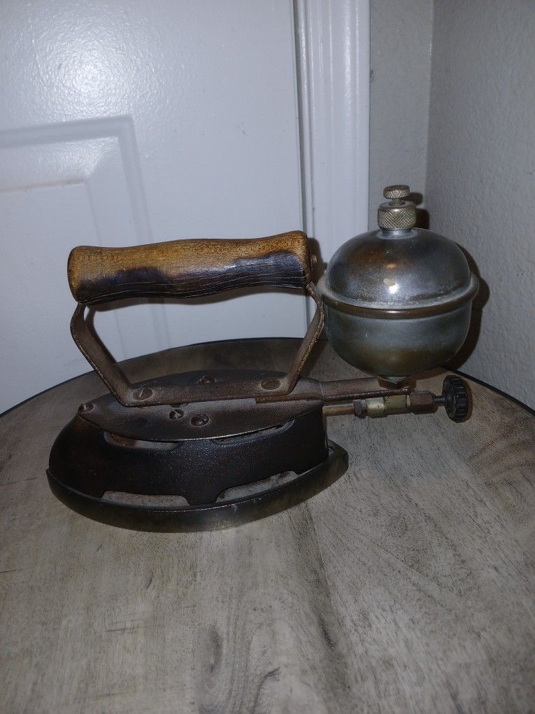 Antique 1920s Gas Kerosene Clothes Iron