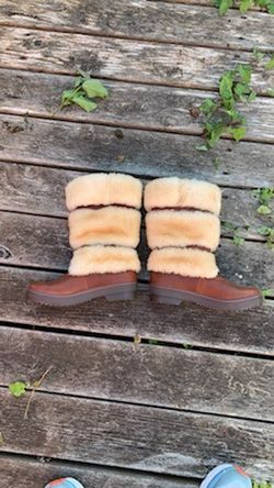 Ugg Boots, Brand New, Size 6.5 Women's