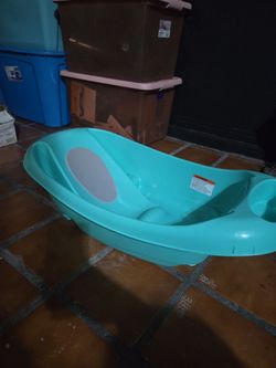 Baby bathtub