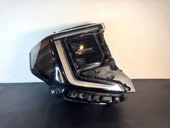 2022 - 2024 GMC SIERRA 1500 BLACK INTERIOR BEZEL RH PASSENGER SIDE HEADLIGHT OEM