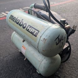 Hitachi Air Compressor