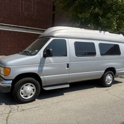 2006 Ford E-350