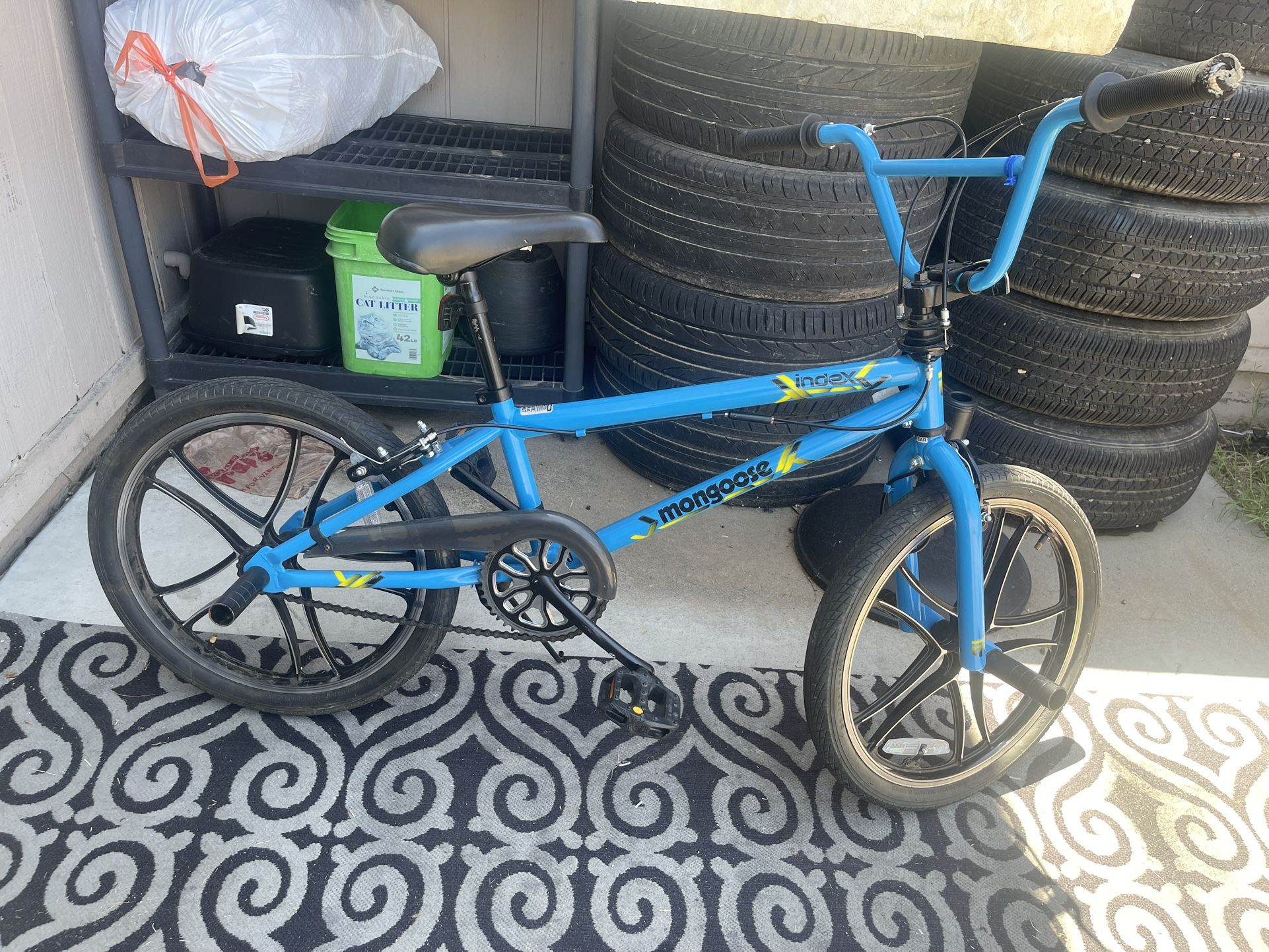 Boy’ Mongoose Bmx Bike(20’)