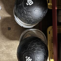 Rubber Rogue Fitness Med Balls 20lbs & 30lbs