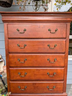 Clothing dresser