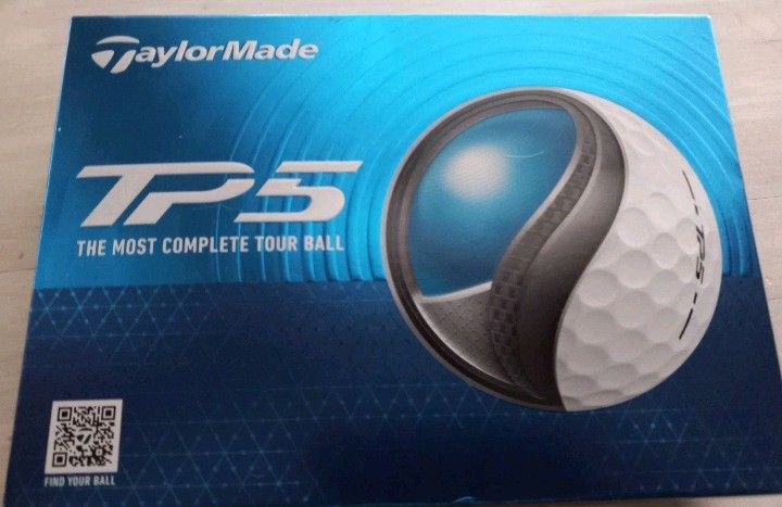 Taylormade 12 Golf Balls 