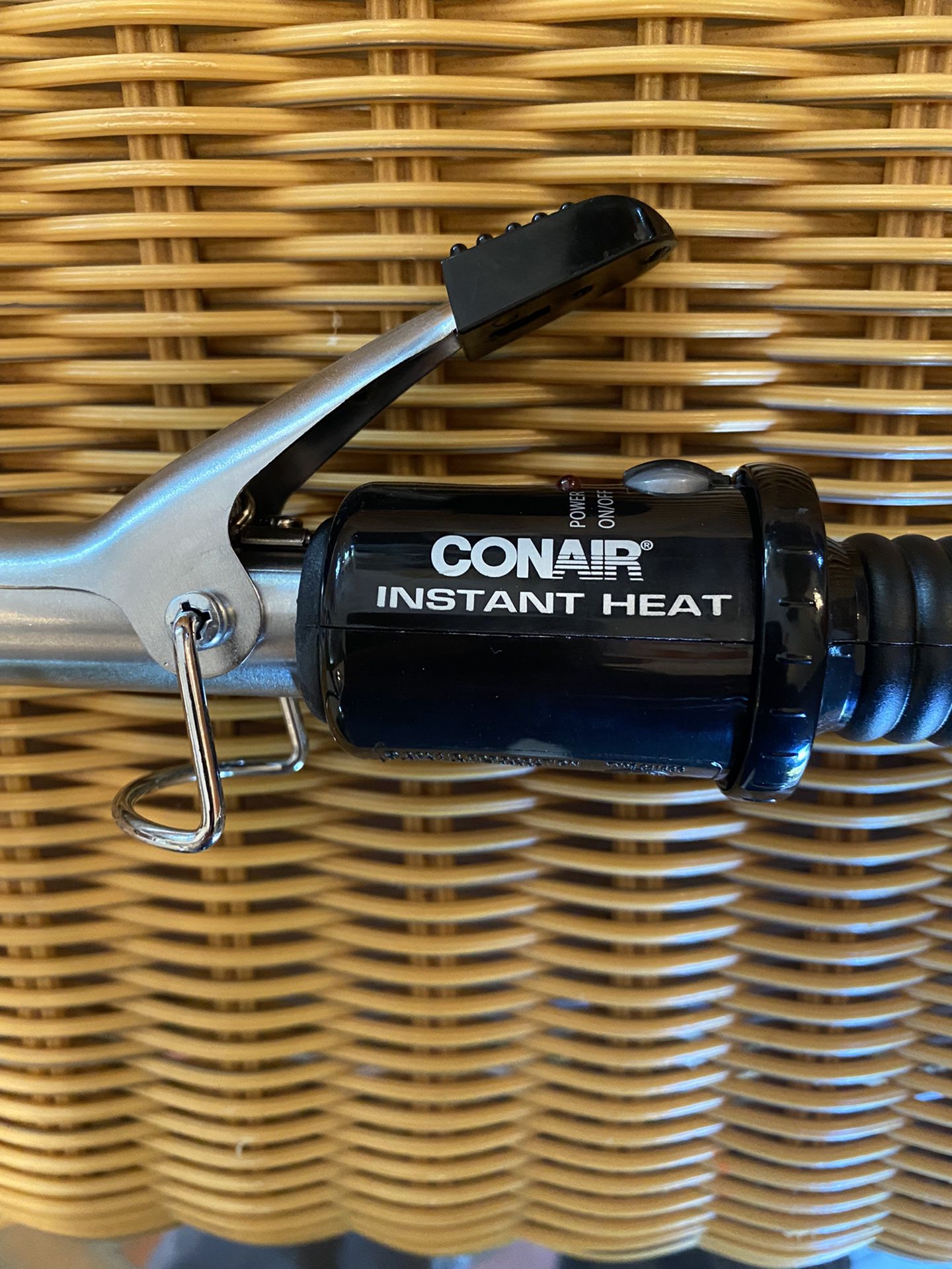 Conair curling iron. 3/4”     Used once maybe?? Or not at all.  Been in storage a few months  SANITIZED