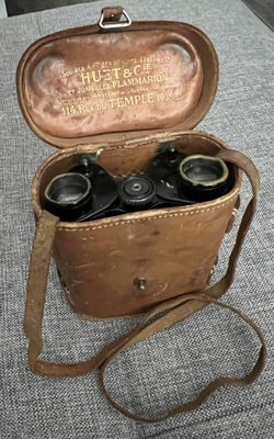 VINTAGE BINOCULARS WWII  COLLECTORS ITEM