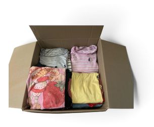 Women’s Clothing Bundle  40+ Pieces