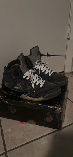 Off-white Jordan five Muslim size 9.5