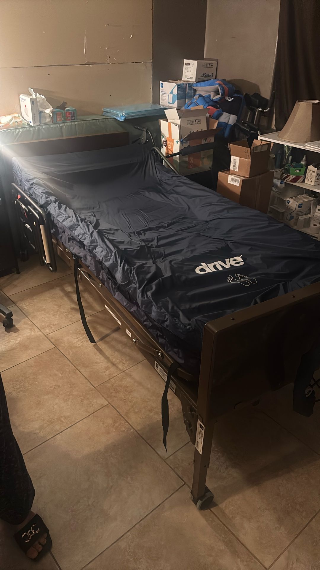 Hospital Bed With Air Mattress And Air Pump Regular Mattress