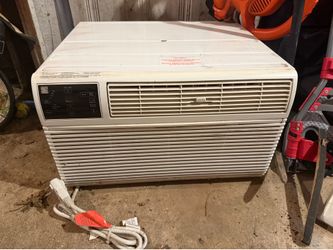 12,000 BTU, 240v Kenmore Wall A/C Unit