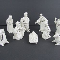 Distinctively Lefton 2000 Geo. Z. Lefton Silver-Speckled Nativity Scene 9 Pc. Set
