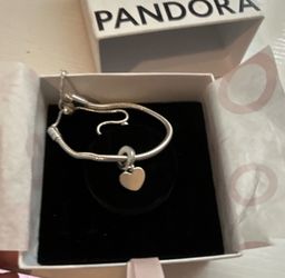 Pandora bracelet with removable heart charm