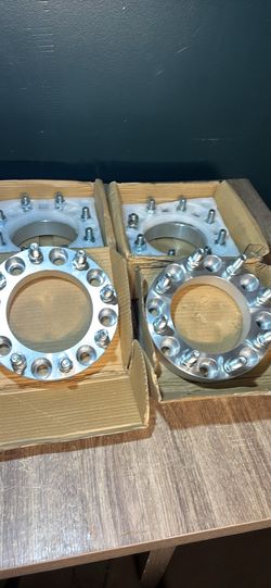 4 Wheel spacers 115380 1.5”