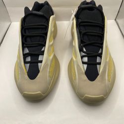 ✅🔥Adidas Sneaker 👟 adidas Ortholite Unisex yellow Cream Yeezy Size 7.5  Like New Condition