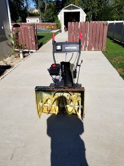Craftsman snow blower with electric starter and manual