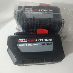 Baterías Milwaukee 12.0 Nuevas $200 Cada Una