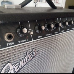 Fender champ 40 guitar combo amo