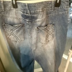 Lane Bryant Cuff Capri Blue Jeans