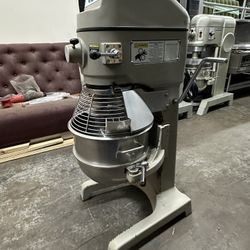 Globe 30 Qt Mixer 