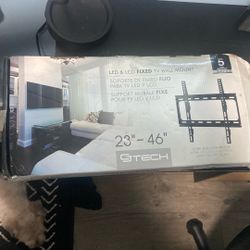 TV Wall Mount Bracket – Fits 23” to 46” TVs 