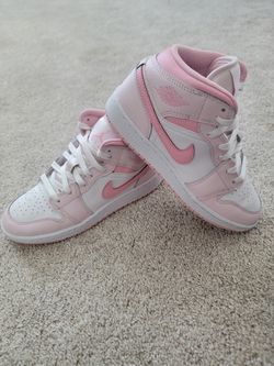 Girls Jordan 1