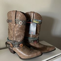 New with tags Women’s size 11 Durango Cowboy Boots