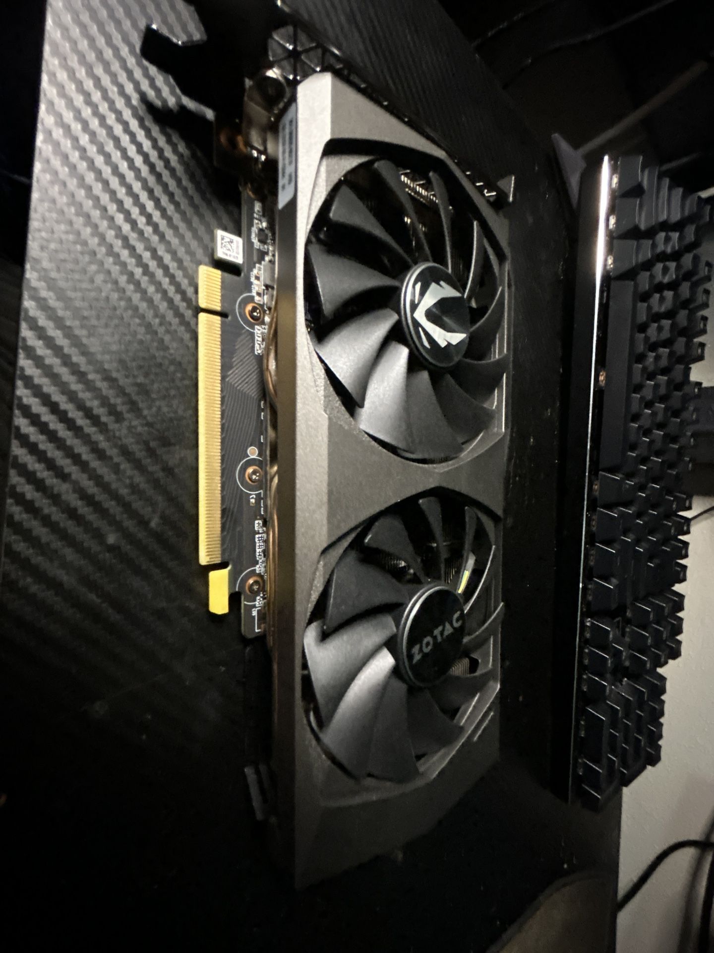 3060 Ti ZOTAC Gaming GeForce RTX™ 3060 Ti Twin Edge OC