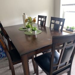 Dining Table With Chairs