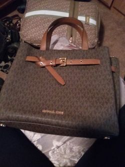 MK SATCHEL PURSE 