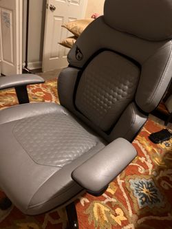 DPS Gaming chair