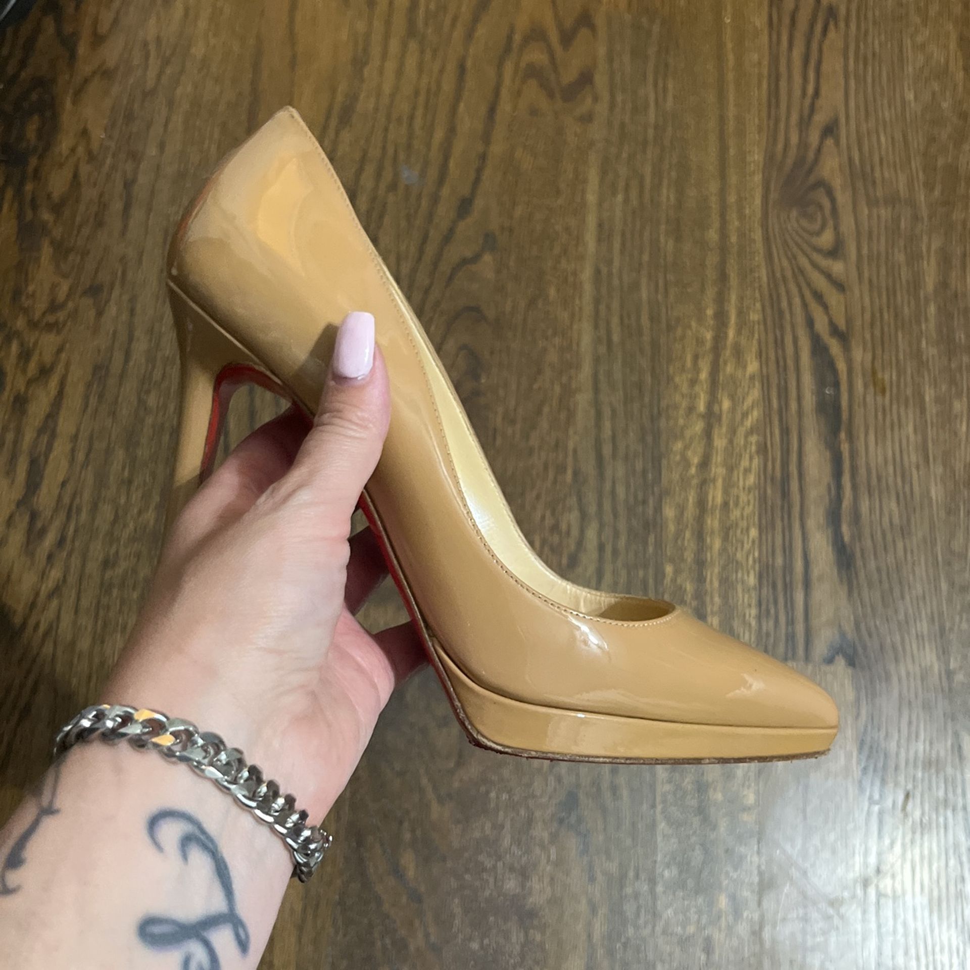 Christian Louboutin Nude patent leather