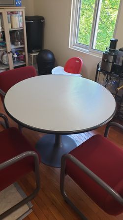 Dining Table Set whit 3 chair  Thumbnail